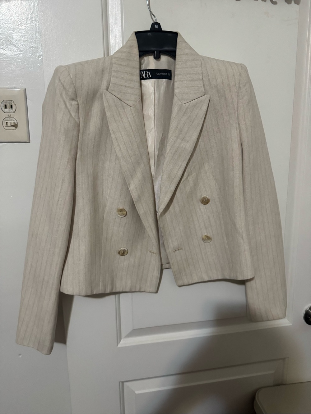 ZARA Cream Pinstripe Double-Breasted Cropped Blazer